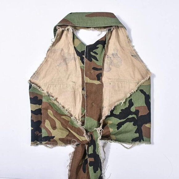 Womens Summer Cute Camo Button Down Cropped Jean Jacket - Picture 3 of 7